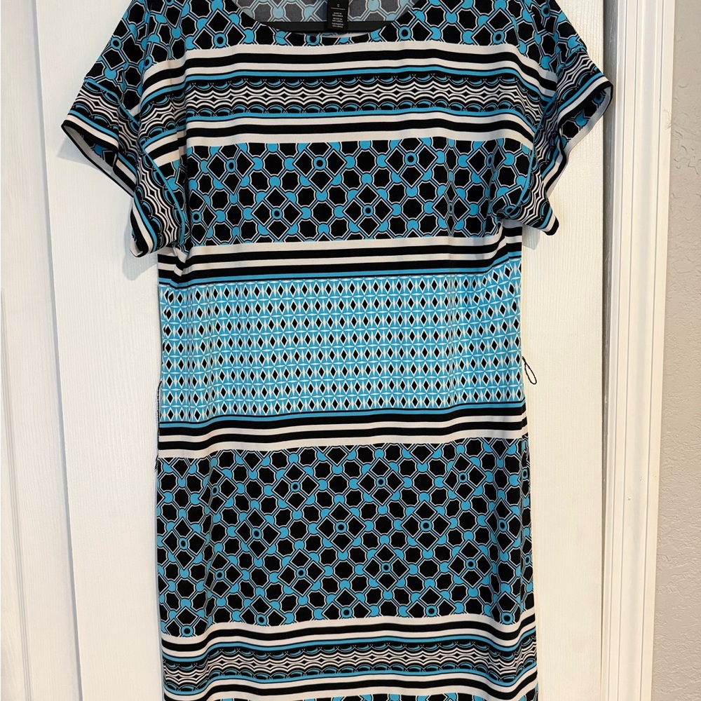 White House Black Market Blue and Black Dolman Sleeve Sheath Dress